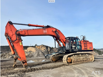 Escavadeira HITACHI