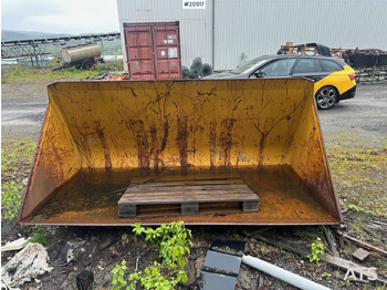 Balde carregador para Máquina de construção Hjullasterskuffe Har stått på en Hanomag 44C: foto 2 Balde carregador para Máquina de construção Hjullasterskuffe Har stått på en Hanomag 44C: foto 2