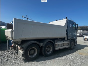 Tractor Volvo FH750: foto 3