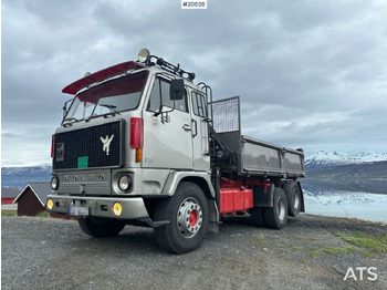 Camião de caixa aberta/ Plataforma VOLVO F89