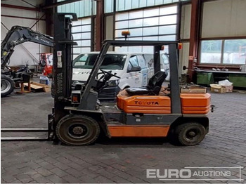 Empilhador TOYOTA FDF 25