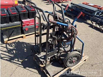 Equipamento de movimentação Pallet of Hand Trucks (2 of), Gas Bottle Trolleys (2 of), Oxygen Cutting Torch, Hose: foto 3