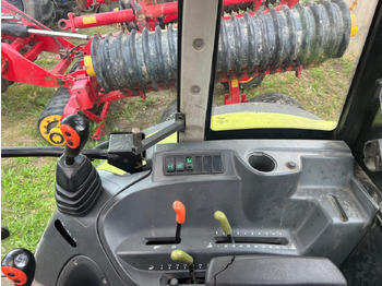 Trator Claas Axos 340: foto 3