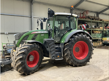 Trator FENDT 718 Vario