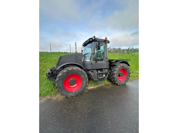 Trator JCB