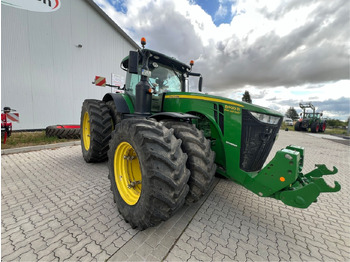 Trator JOHN DEERE 8400