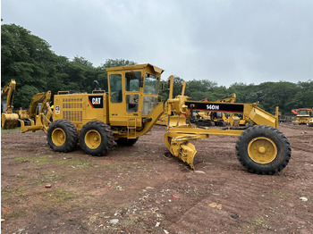 Motoniveladora CATERPILLAR 140H