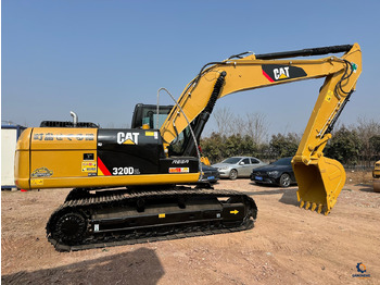 Escavadora de rastos CATERPILLAR 320D2