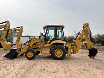 Retroescavadeira CATERPILLAR 420F2