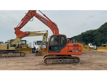 Escavadora de rastos DOOSAN