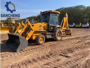Retroescavadeira JCB 3CX