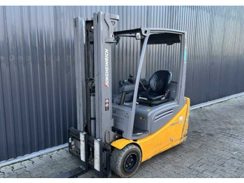 Empilhador elétrico JUNGHEINRICH EFG