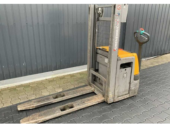 Stacker JUNGHEINRICH EJC