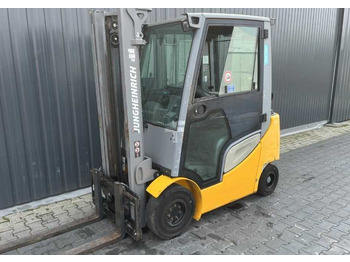 Empilhador a gás JUNGHEINRICH TFG 316
