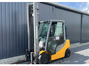 Empilhador a gás JUNGHEINRICH TFG 425