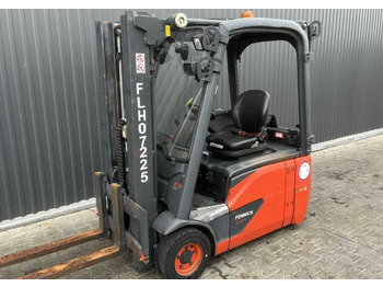 Empilhador elétrico LINDE E16