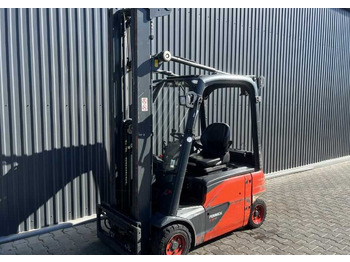 Empilhador elétrico LINDE E16