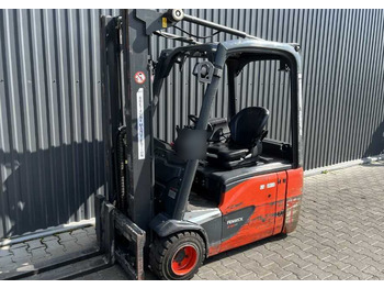 Empilhador elétrico LINDE E18