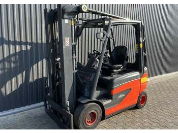 Empilhador elétrico LINDE E20