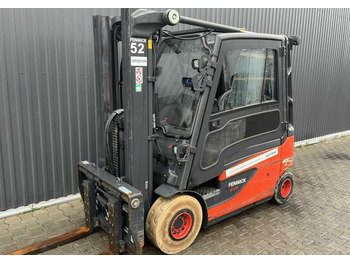 Empilhador elétrico LINDE E25