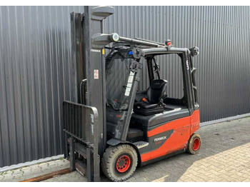 Empilhador elétrico LINDE E25