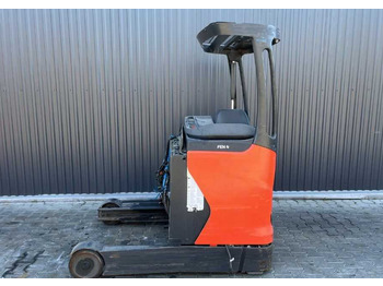 Empilhador retráctil Linde R16: foto 2 Empilhador retráctil Linde R16: foto 2