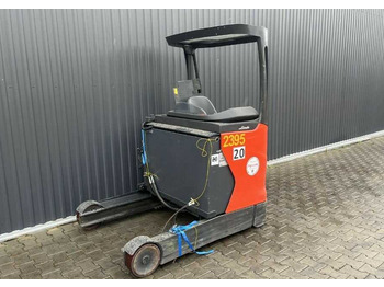Empilhador retráctil LINDE R16