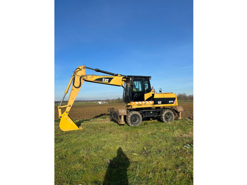 Escavadeira de rodas Caterpillar M322D VAH: foto 2 Escavadeira de rodas Caterpillar M322D VAH: foto 2