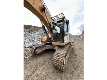 Escavadeira LIEBHERR R 946