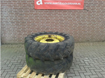 Jantes e pneus PIRELLI