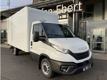 Carrinha de contentor IVECO Daily 35s16