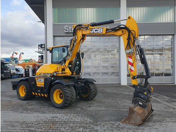 Escavadeira de rodas JCB