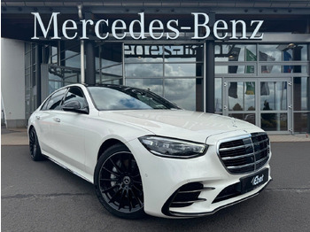 Sedan MERCEDES-BENZ