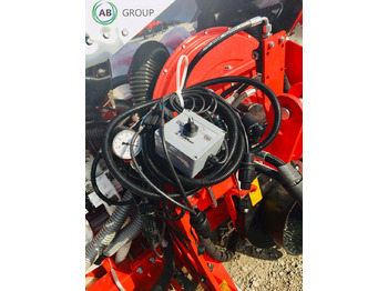 Semeadora de precisão Ozdoken VPKT-DG8 eight-row pneumatic precision seeder with depth fertilization: foto 2