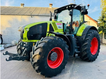 Trator CLAAS Axion 930