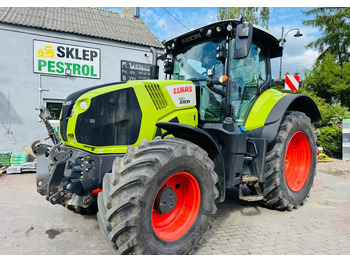 Trator CLAAS Axion 810