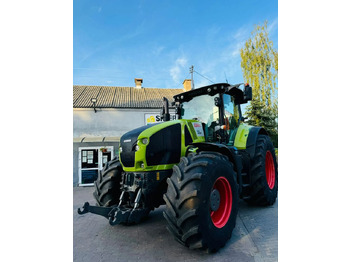 Trator CLAAS Axion 930