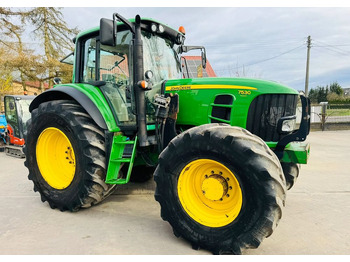 Trator JOHN DEERE 7530