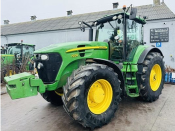 Trator JOHN DEERE 7930