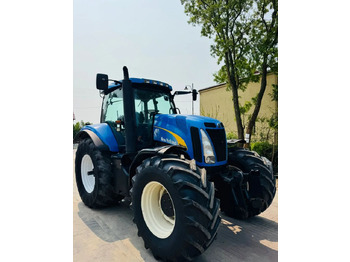 Trator NEW HOLLAND T8040