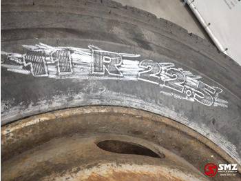 Pneu para Camião Michelin Occ vrachtwagenband Michelin 11R22.5: foto 3