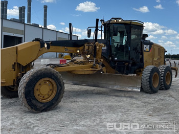 Motoniveladora CATERPILLAR 140M