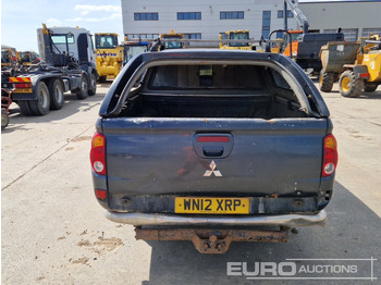 Pick-up 2012 Mitsubishi L200: foto 4