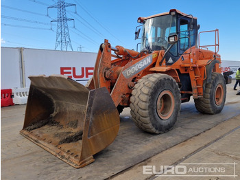 Pá carregadora de rodas DOOSAN DL300