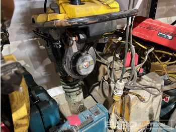 Máquina de asfalto BOMAG