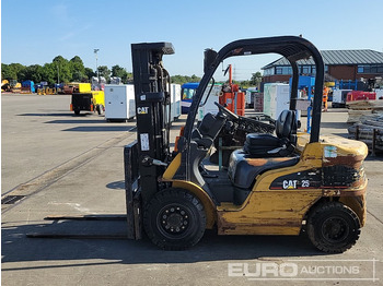 Empilhador Caterpillar GP25N: foto 2