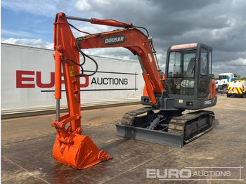 Mini escavadeira DOOSAN DH55