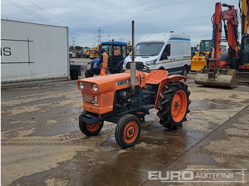 Mini trator KUBOTA