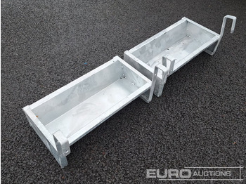 Máquina agrícola Unused 2' Hanging Trough (2 of): foto 2