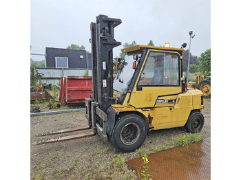 Empilhador CATERPILLAR DP